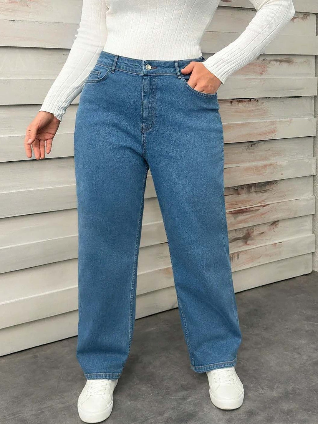 Kotty Women High Rise Straight Wide Fit Denim Jeans