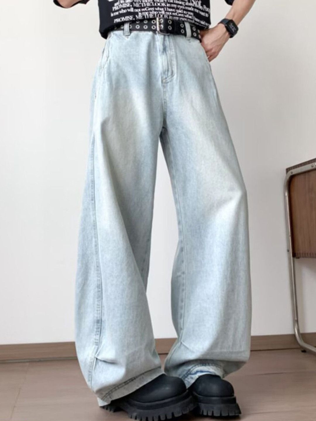 Kotty Men Wide Leg High Rise Light Fade Stretchable Jeans
