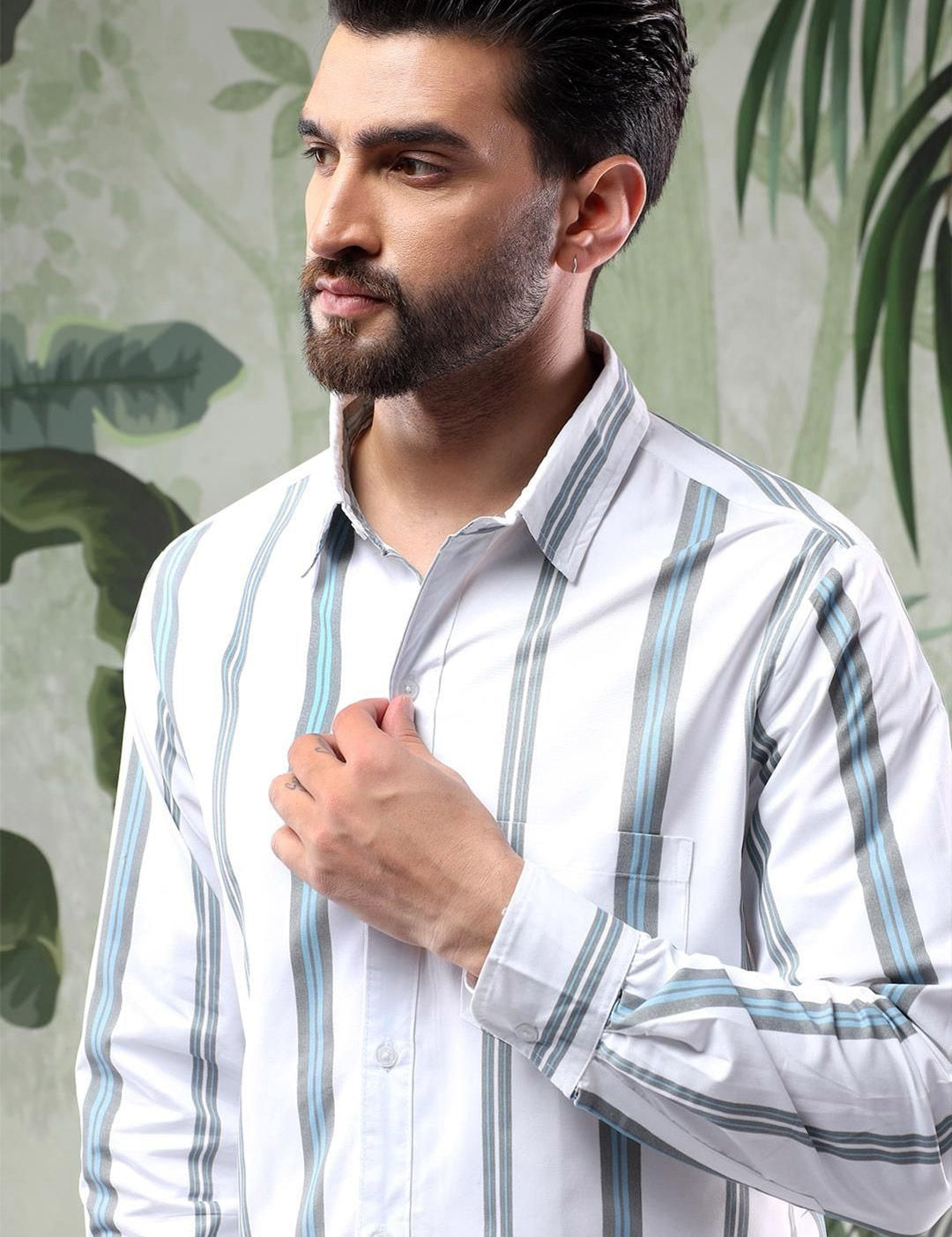 Kotty Men Spread Collar Vertical Striped Casual Shirt