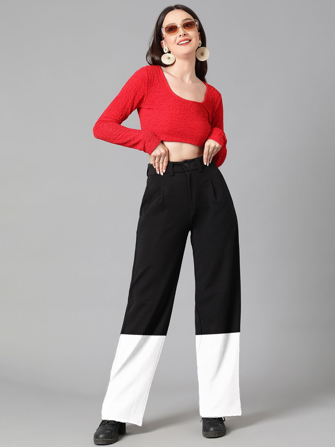 Kotty Women Colourblocked High-Rise Easy Wash Regular Trousers 