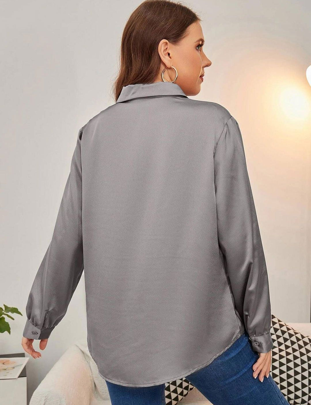 CURVE BY KOTTY Women Regular Fit Spread Collar Satin Shirt