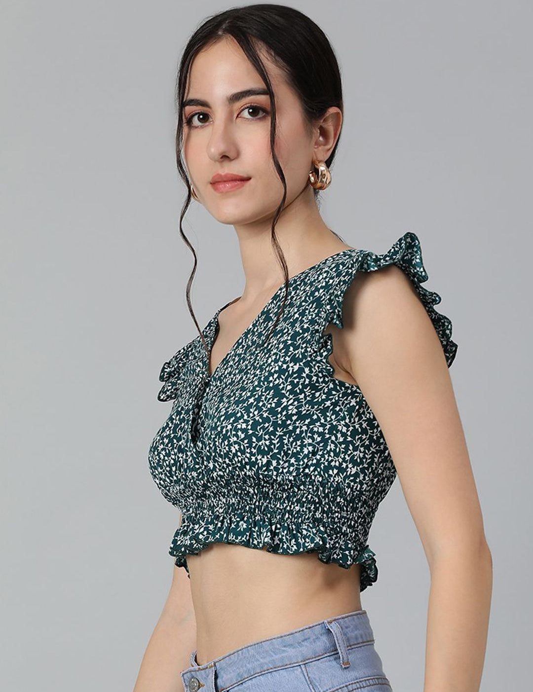 Kotty Floral Print Flutter Sleeve Crepe Crop Top