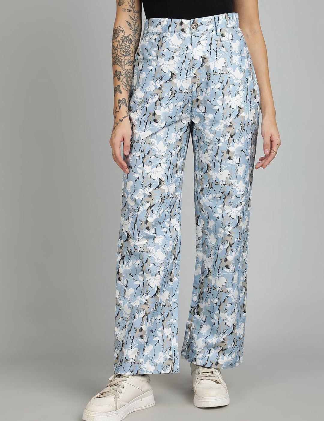 Kotty Women Floral Printed Straight Fit High-Rise Trousers