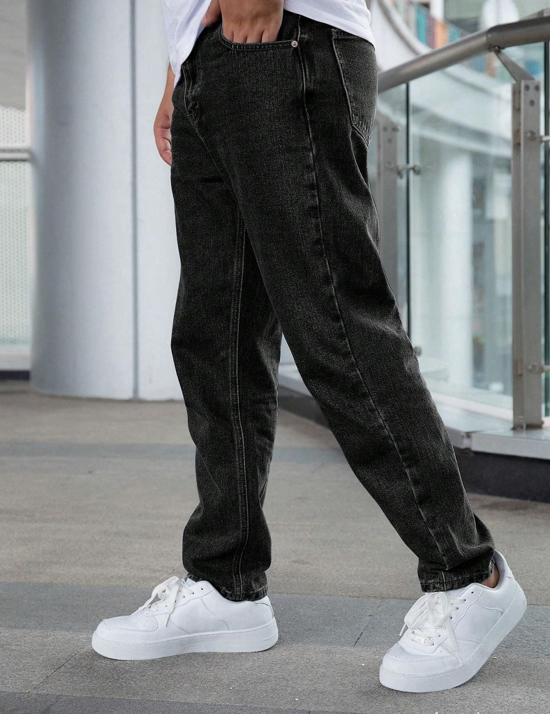 Kotty Men Straight Fit Low-Rise Stretchable Jeans