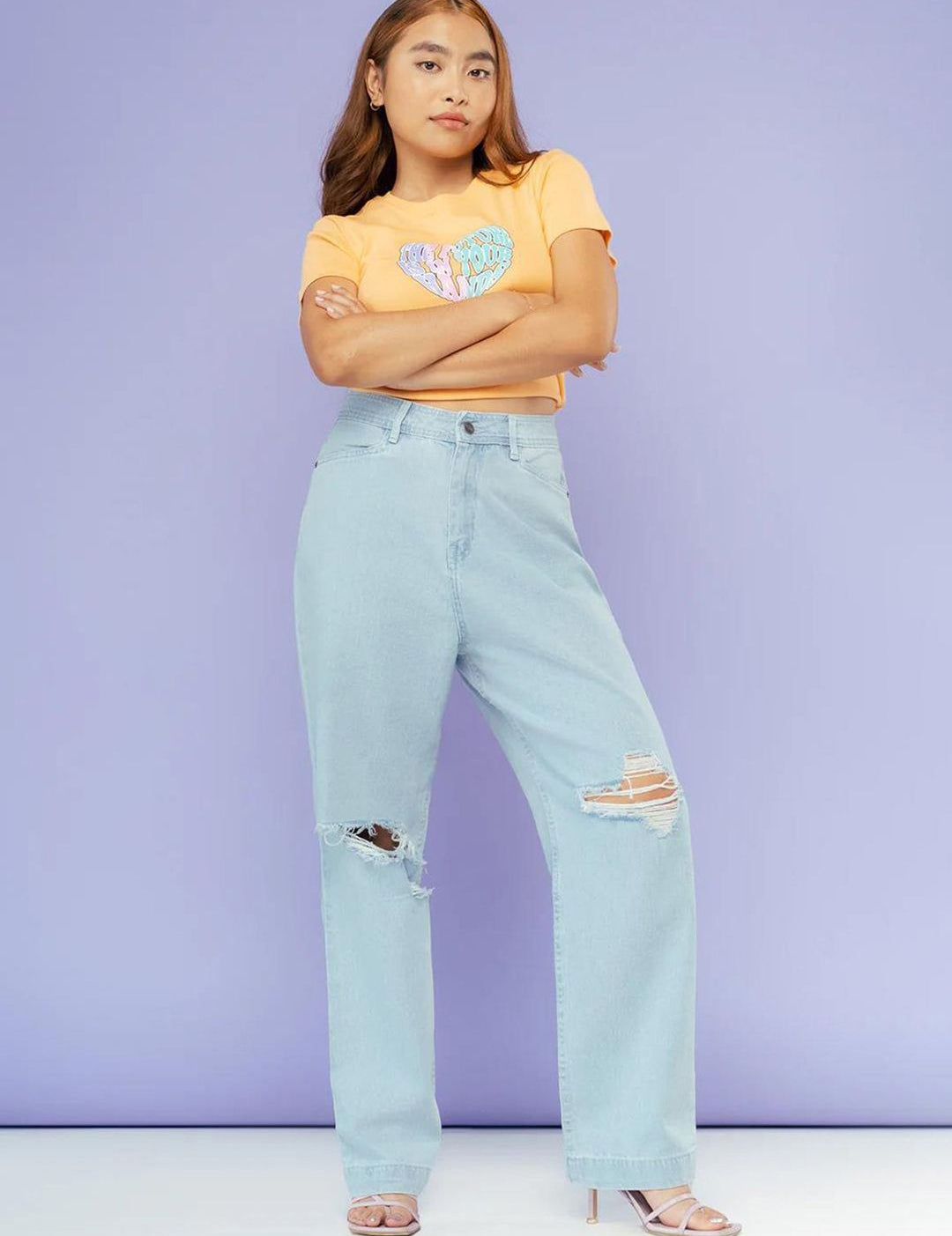 Kotty Women Jean Straight Fit High-Rise Slash Knee Stretchable Jeans