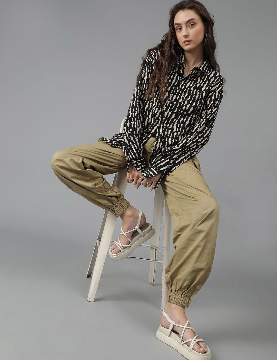 Kotty Women Spread Collar Abstract Printed Cotton Oversized Casual Shirt