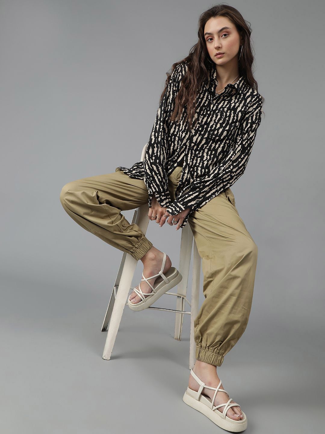 Kotty Women Spread Collar Abstract Printed Cotton Oversized Casual Shirt