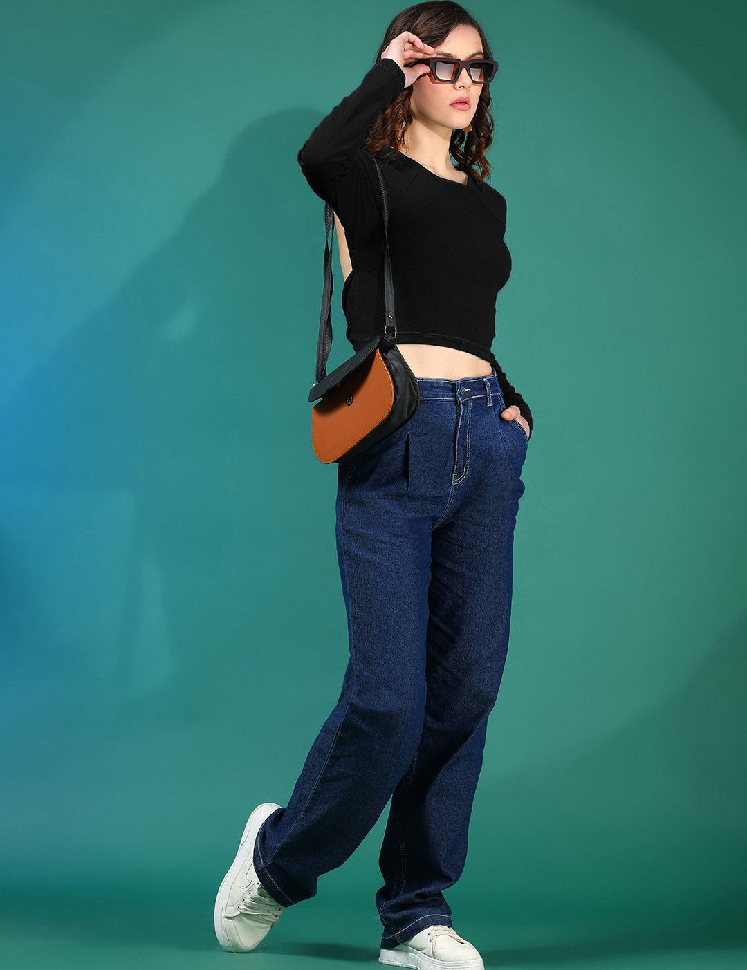 Kotty Women Solid Round Neck Top