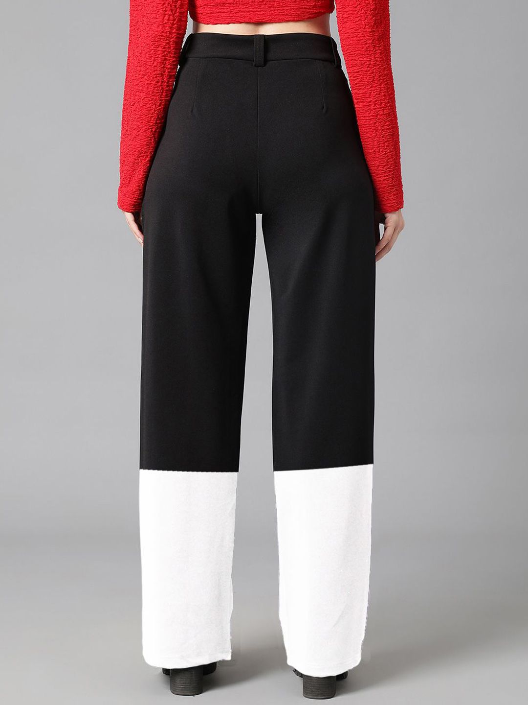 Kotty Women Colourblocked High-Rise Easy Wash Regular Trousers 