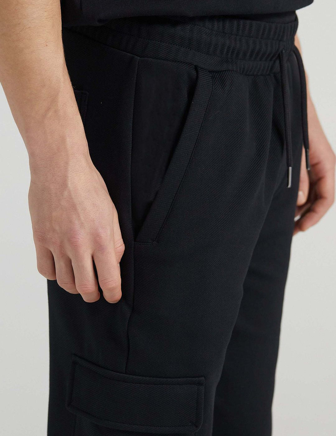 Kotty Men Mid-Rise Joggers
