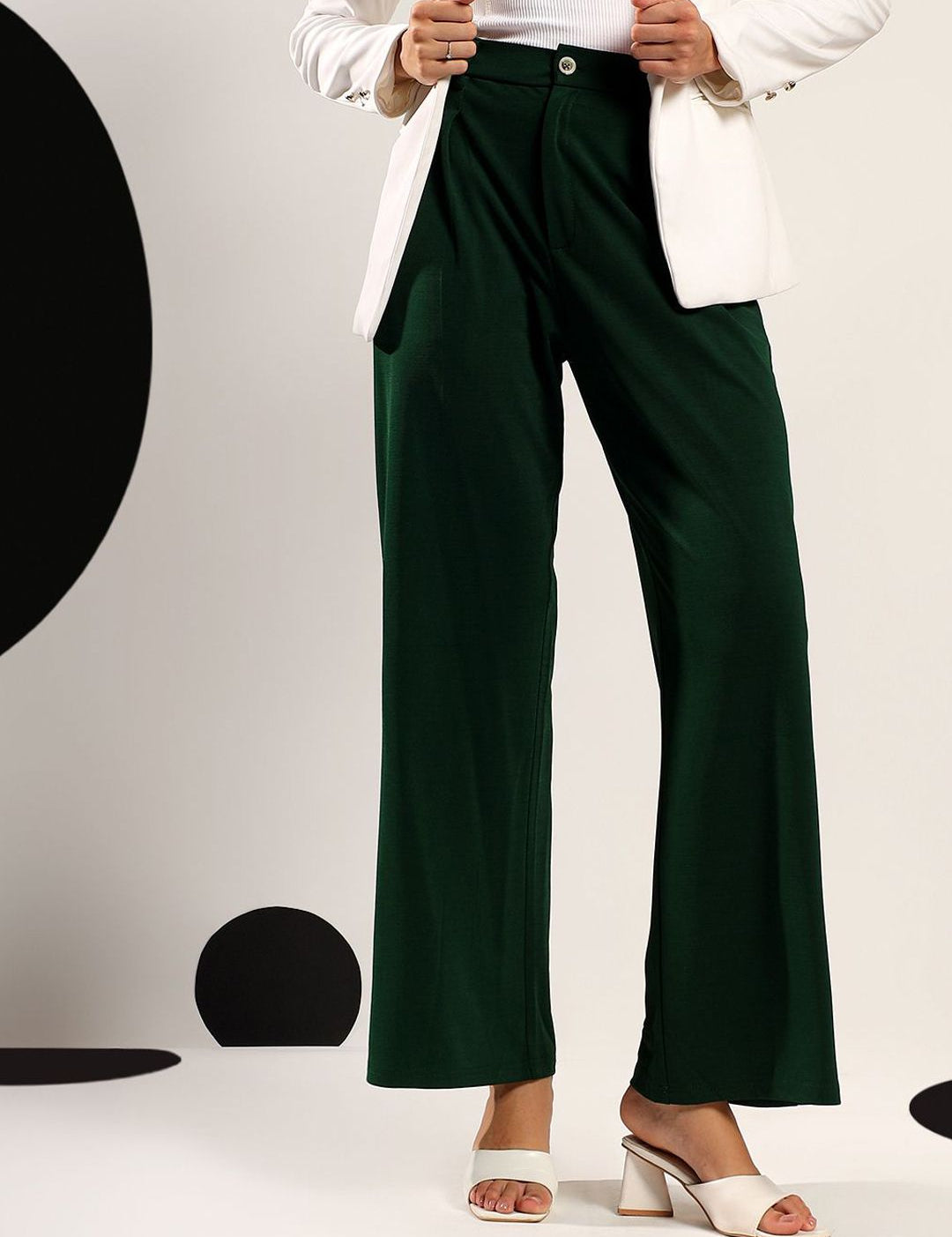 Kotty Women Relaxed Straight Fit Pleated Trousers
