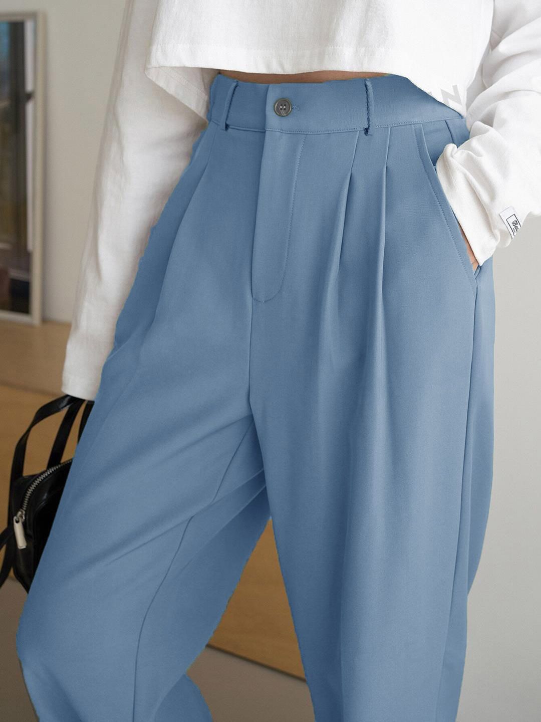 Kotty Women Relaxed Straight Leg High-Rise Pleated Trousers