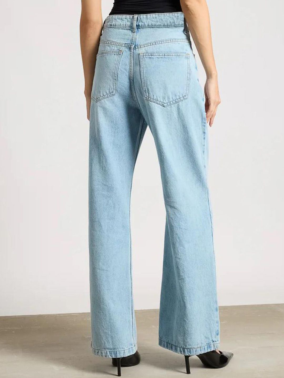 Kotty Women Jean Straight Fit High-Rise Heavy Fade Stretchable Jeans