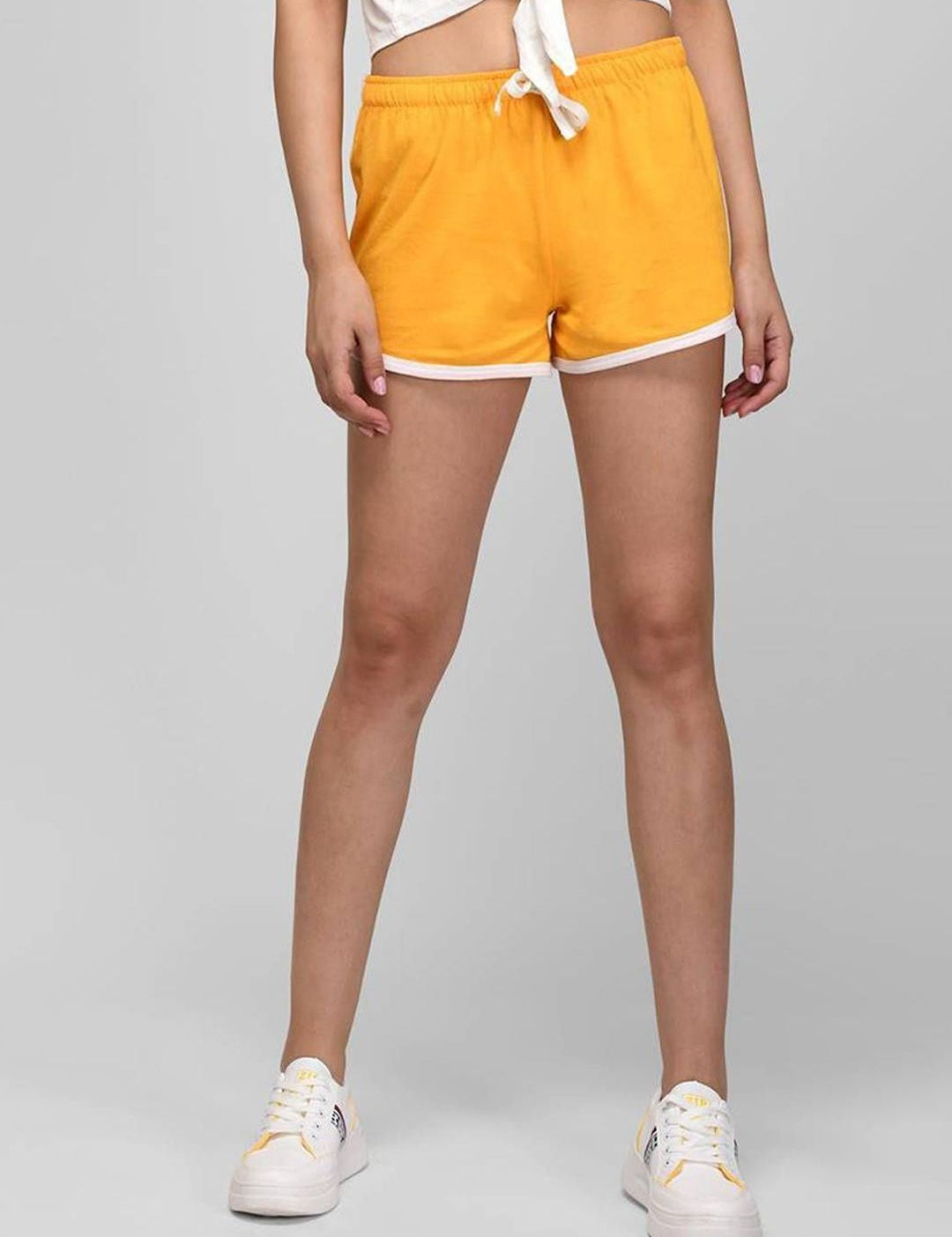 Kotty Women Colourblocked Relaxed Fit Mid -Rise Yoga Sports Cotton Shorts