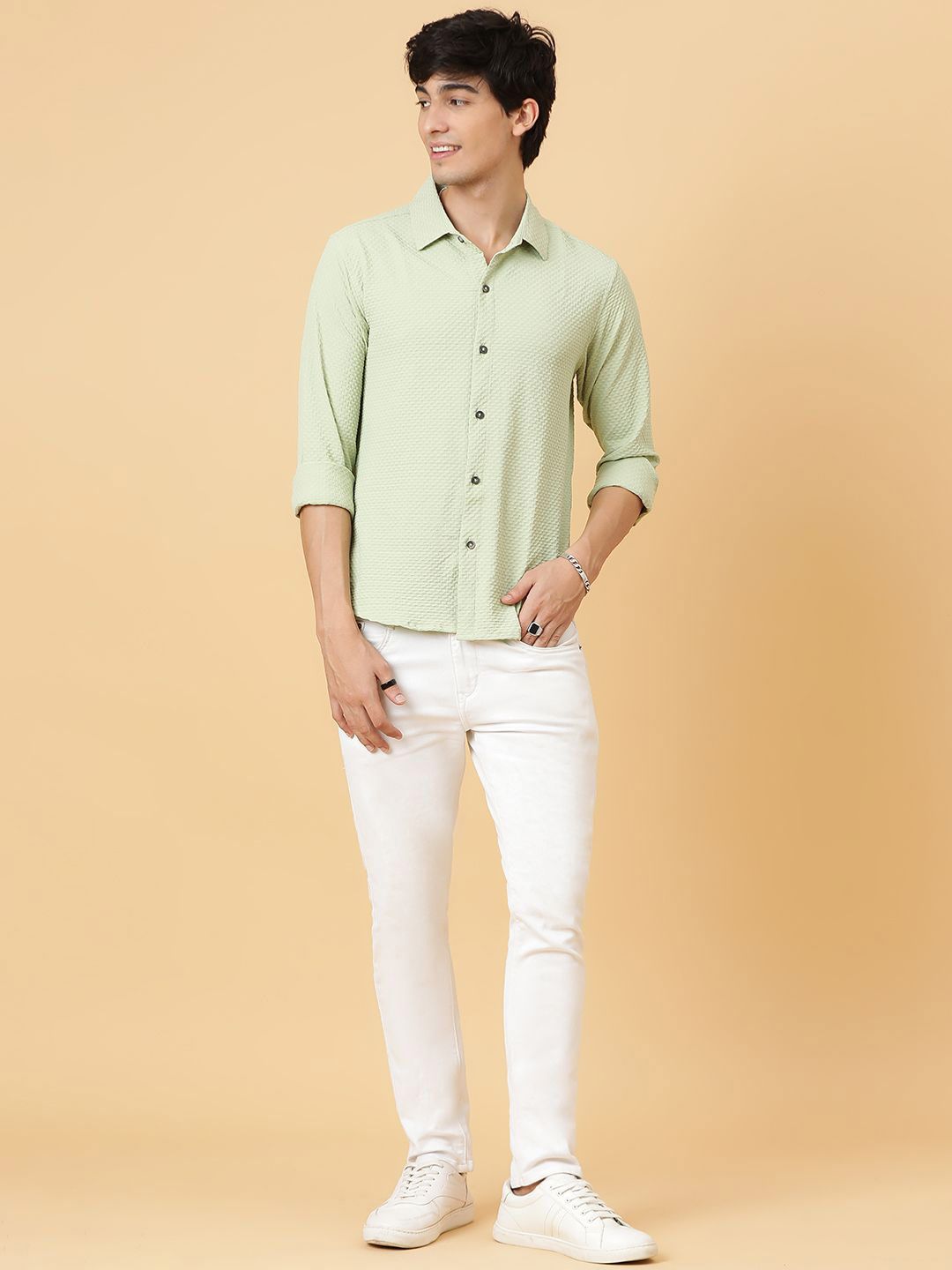 Kotty Men Relaxed Spread Collar Solid Casual Shirt