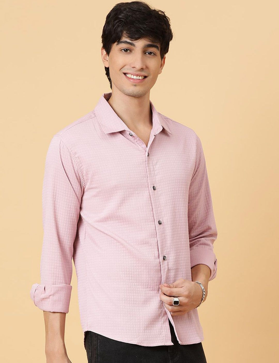 Kotty Men Relaxed Spread Collar Solid Casual Shirt