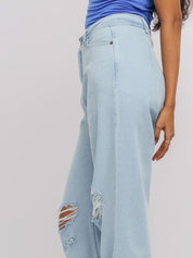 Kotty Women Jean Straight Fit High-Rise Slash Knee Stretchable Jeans