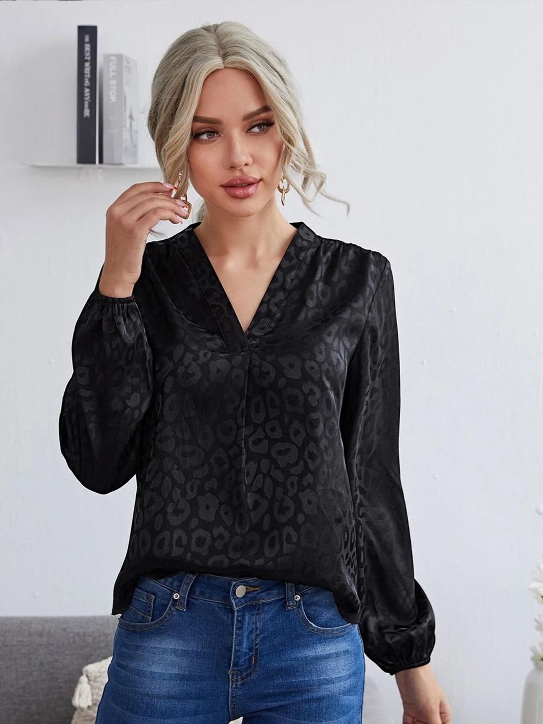 Kotty Women Abstract Printed Satin Top