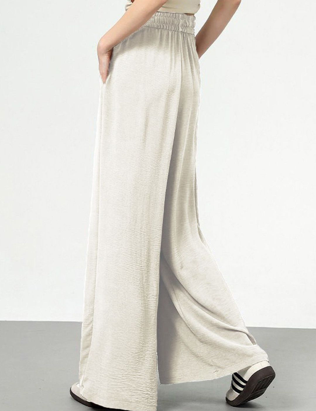 Kotty Women High-Rise Relaxed Fit Breathable Pleated Regular Trousers