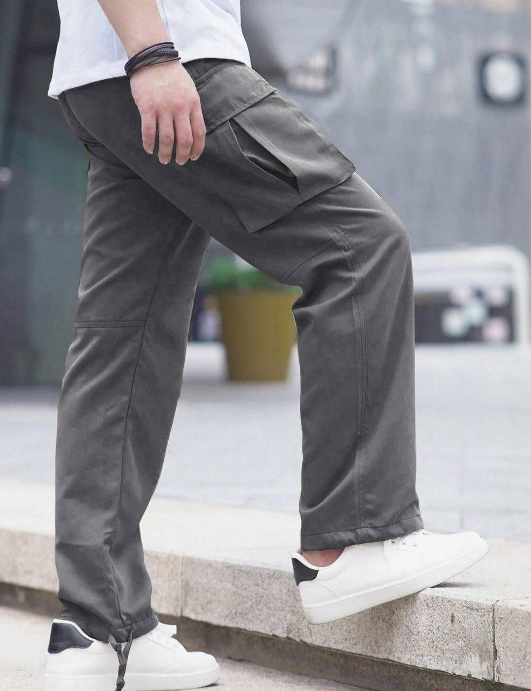 Kotty Men Relaxed Straight Leg Trousers