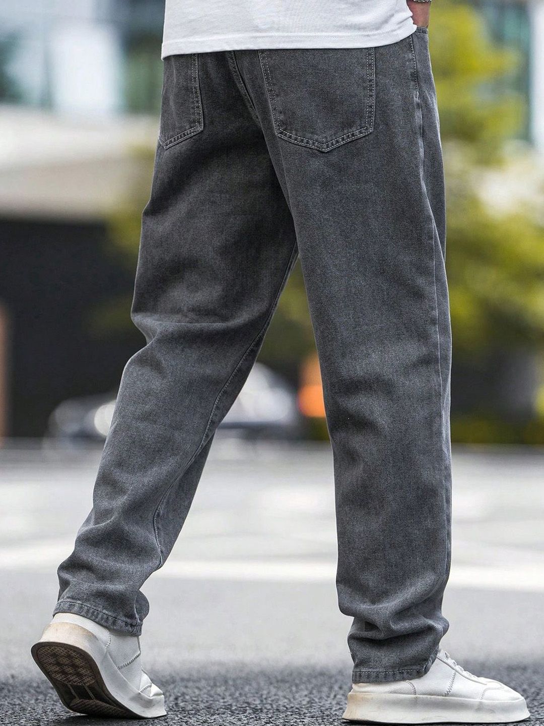 Kotty Men Low-Rise Stretchable Jeans