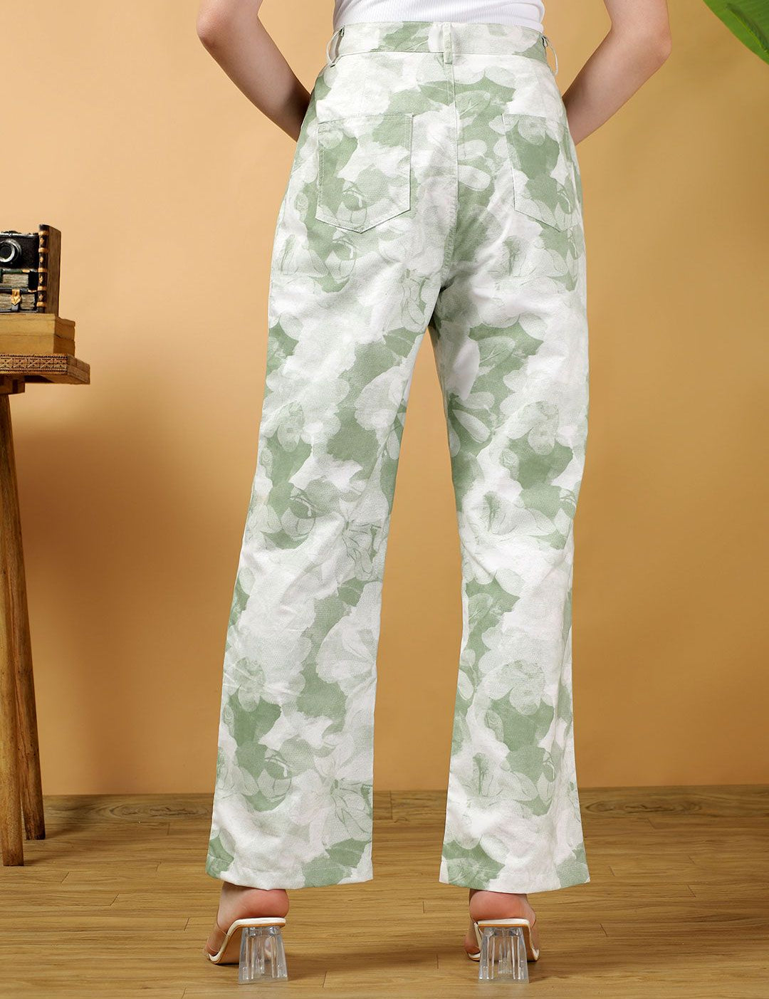 Kotty Women Floral Printed Relaxed Straight Leg Straight Fit Cotton Easy Wash Trousers