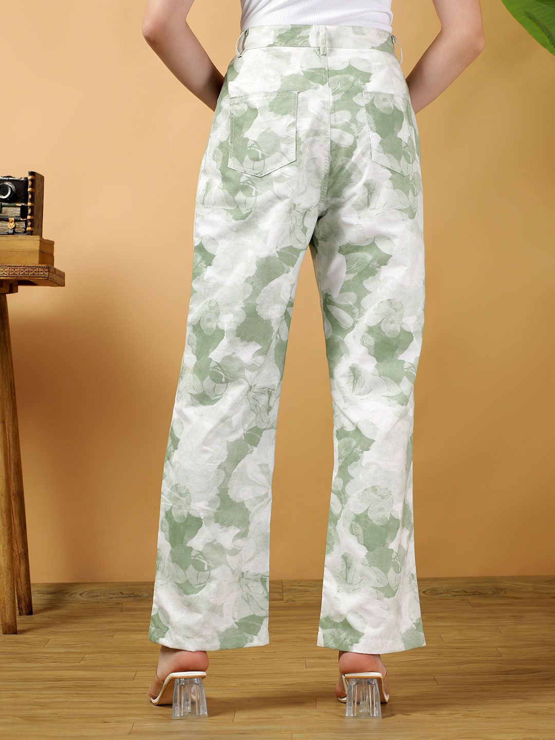 Kotty Women Floral Printed Relaxed Straight Leg Straight Fit Cotton Easy Wash Trousers