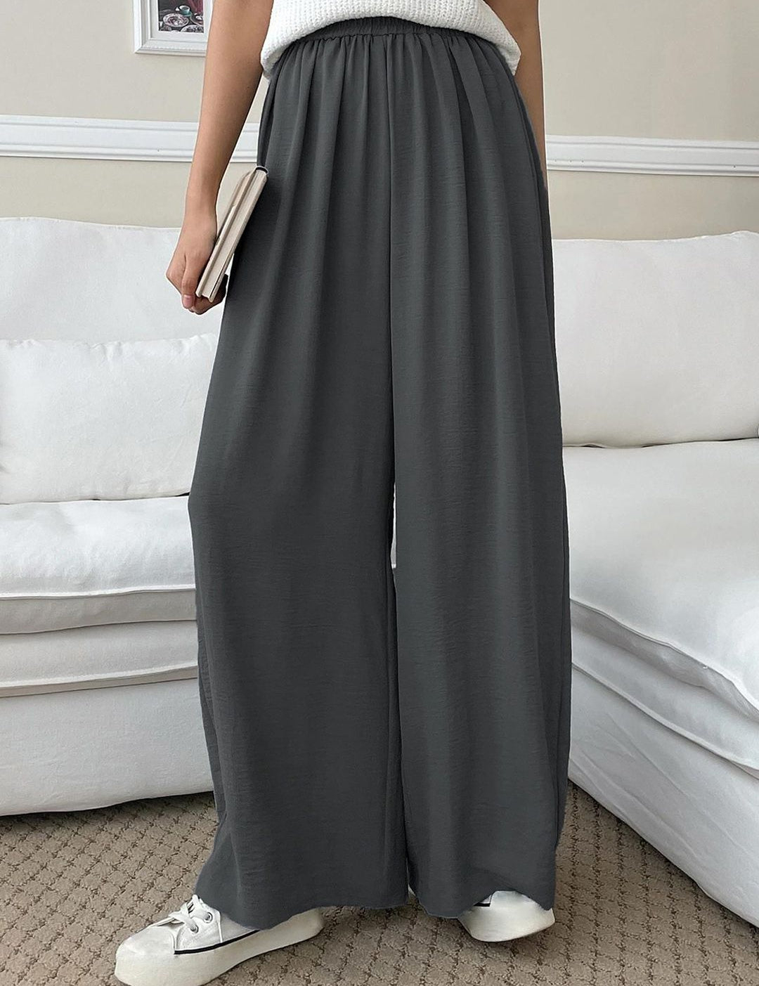 Kotty Women Relaxed Straight Leg Loose Fit High-Rise Wrinkle Free Regular Trousers