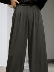 Kotty Women Relaxed Straight Leg Straight Fit High-Rise Easy Wash Pleated Trousers