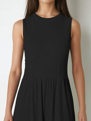 Kotty Round Neck Sleeveless Basic Jumpsuit