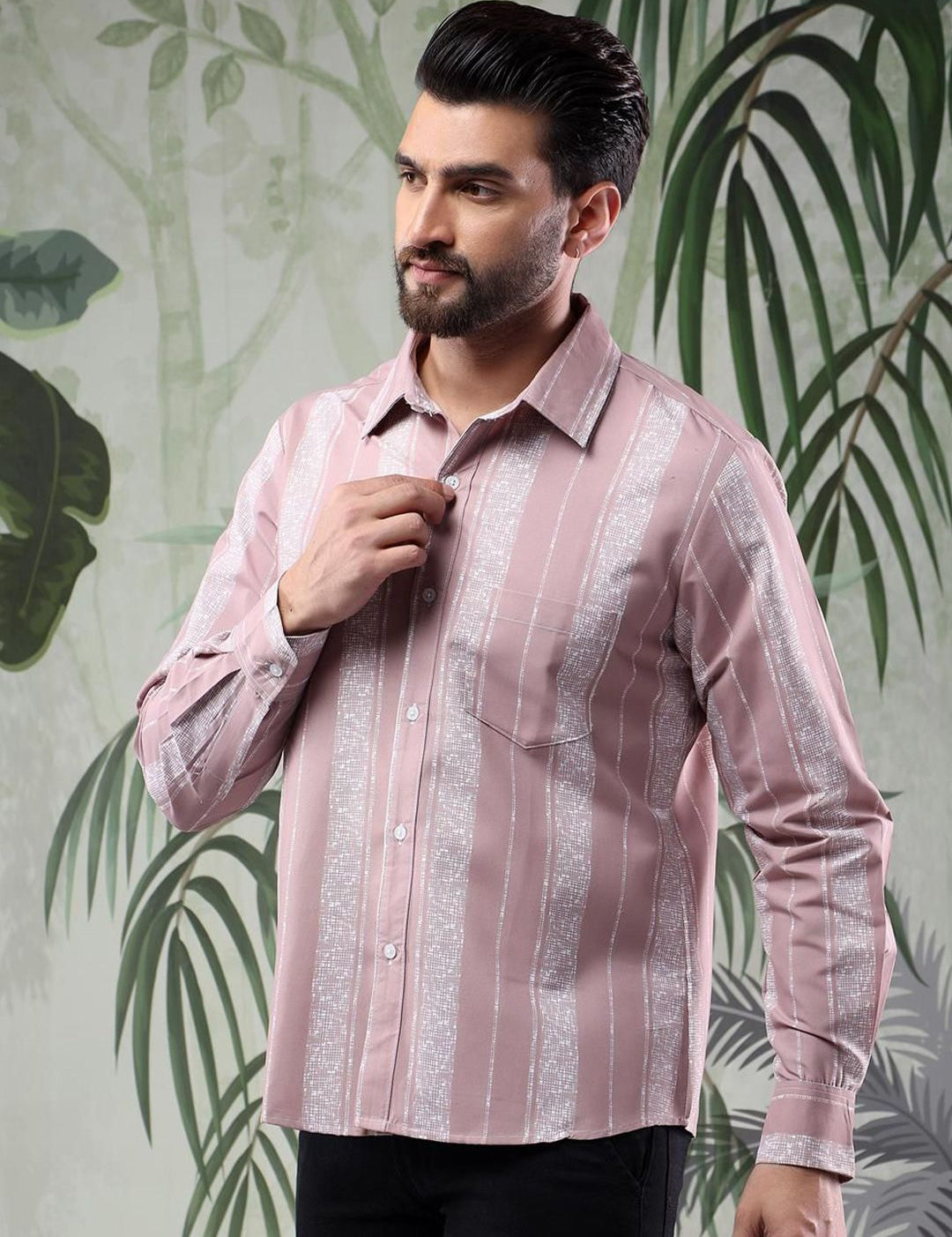 Kotty Men Spread Collar Vertical Striped Casual Shirt