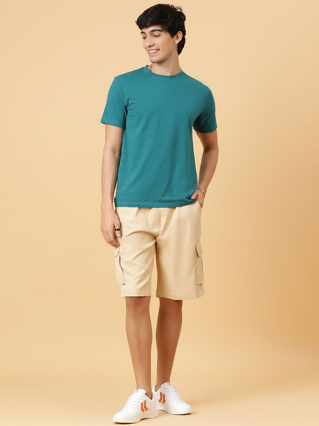 Kotty Men Low-Rise Cotton Cargo Shorts