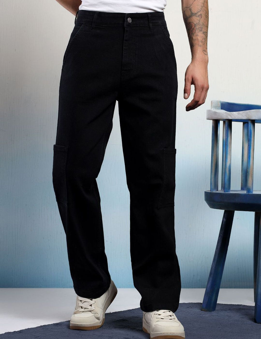 Kotty Men Low-Rise Wrinkle Free Cargos Trousers