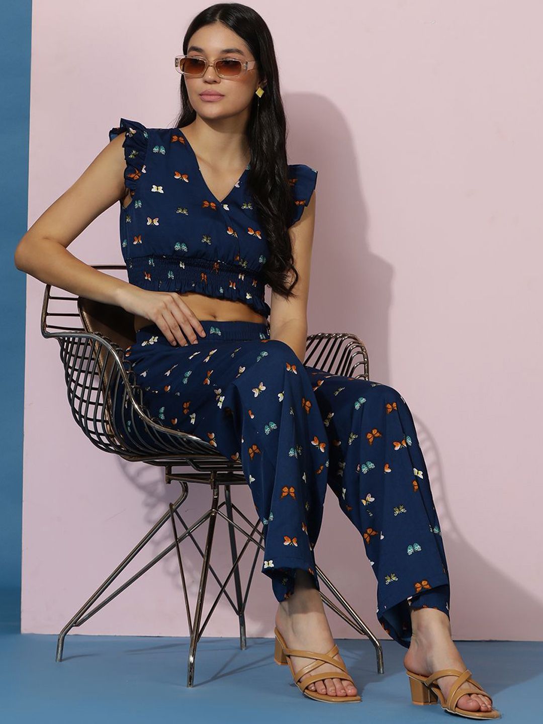 Kotty Printed V-Neck Top With Trousers