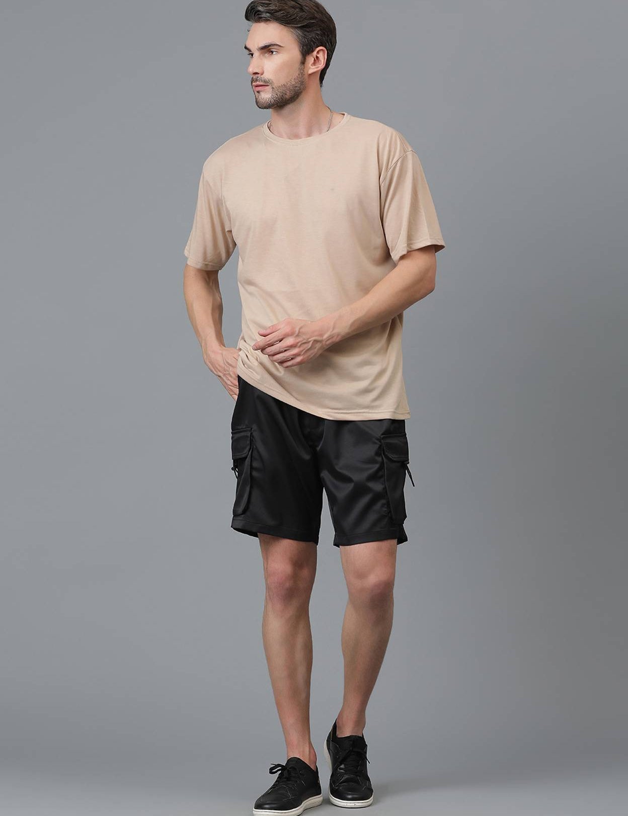 SolidMenBlackCargoShorts-0.jpg_1.jpg