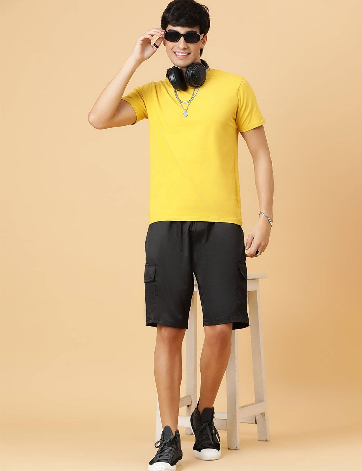 SolidMenBlackCargoShorts-0_jpg.jpg