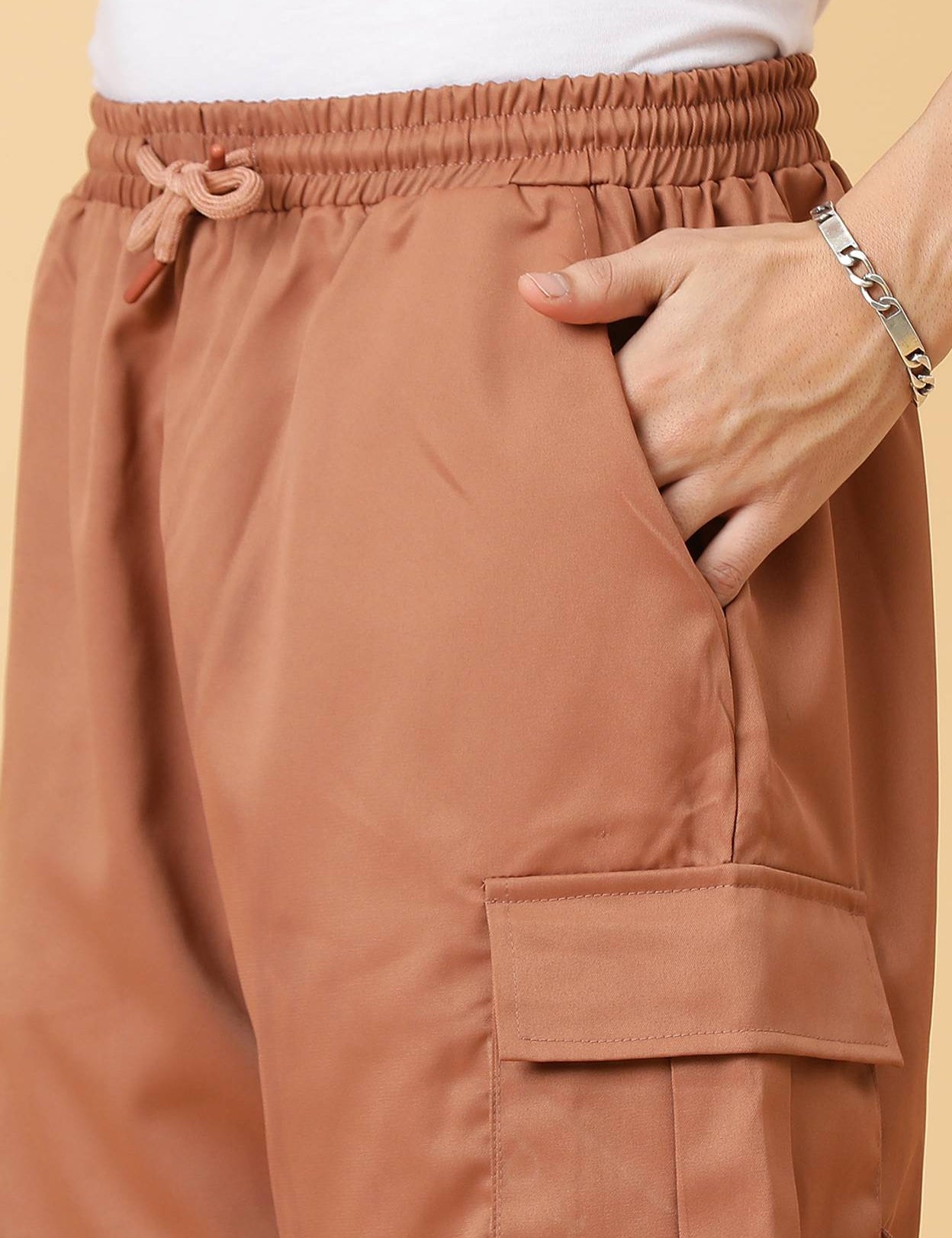 SolidMenBrownCargoShorts-3_jpg_e4797c7e-18c0-49cc-bb3f-e693ead21d8e.jpg