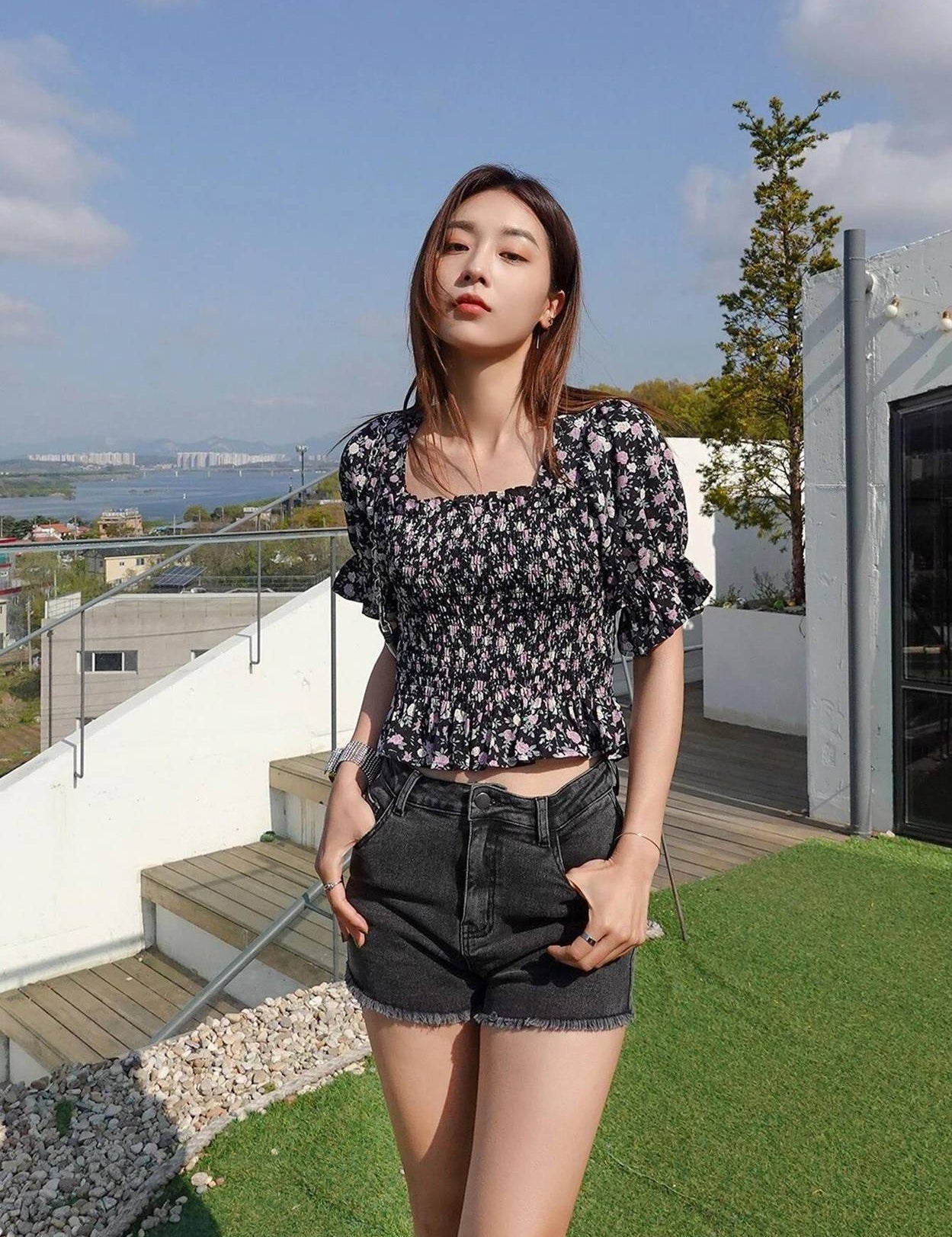SolidWomenBlackRegularShorts-0.jpg_1.jpg