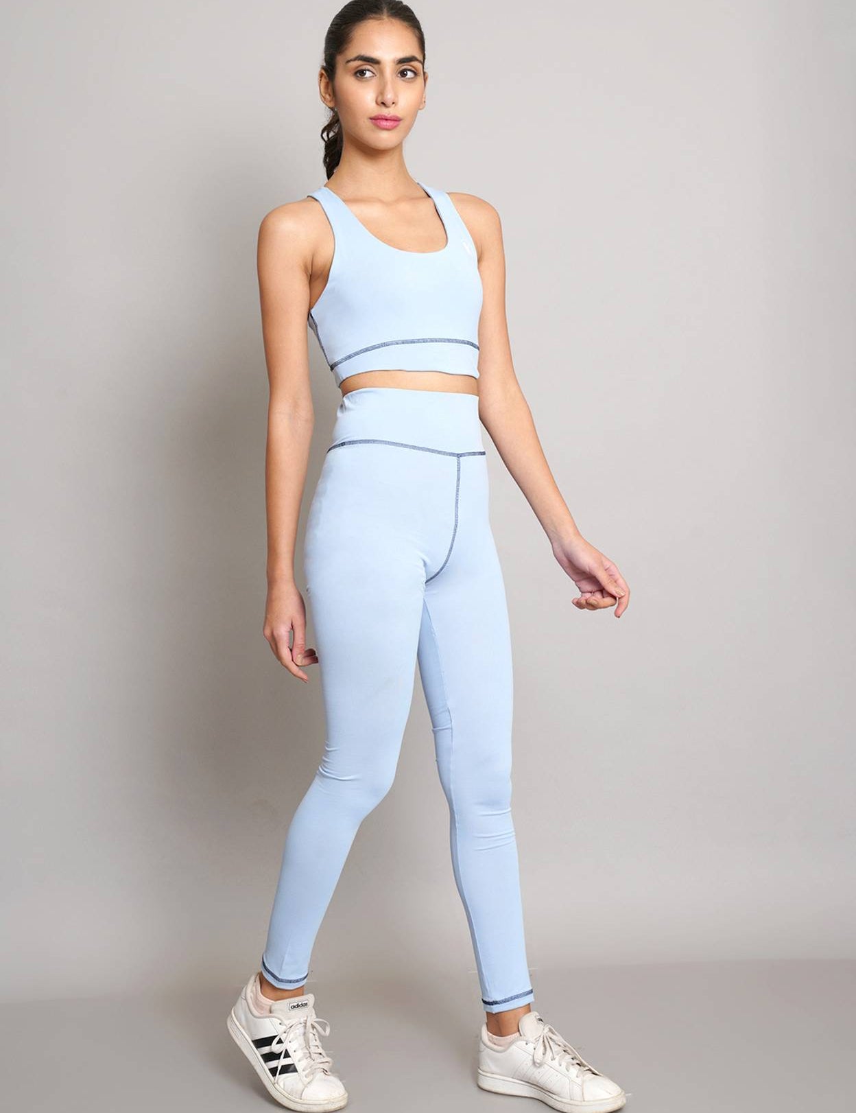 SolidWomenTrackSuit-1.jpg_1_69204428-42f2-4ed0-b4c5-a4a3b0d016a4.jpg