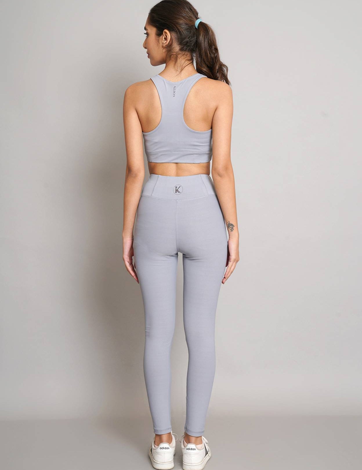 SolidWomenTrackSuit-3_jpg_4f7335cf-cbd4-499d-851b-c3eae2e29ec5.jpg