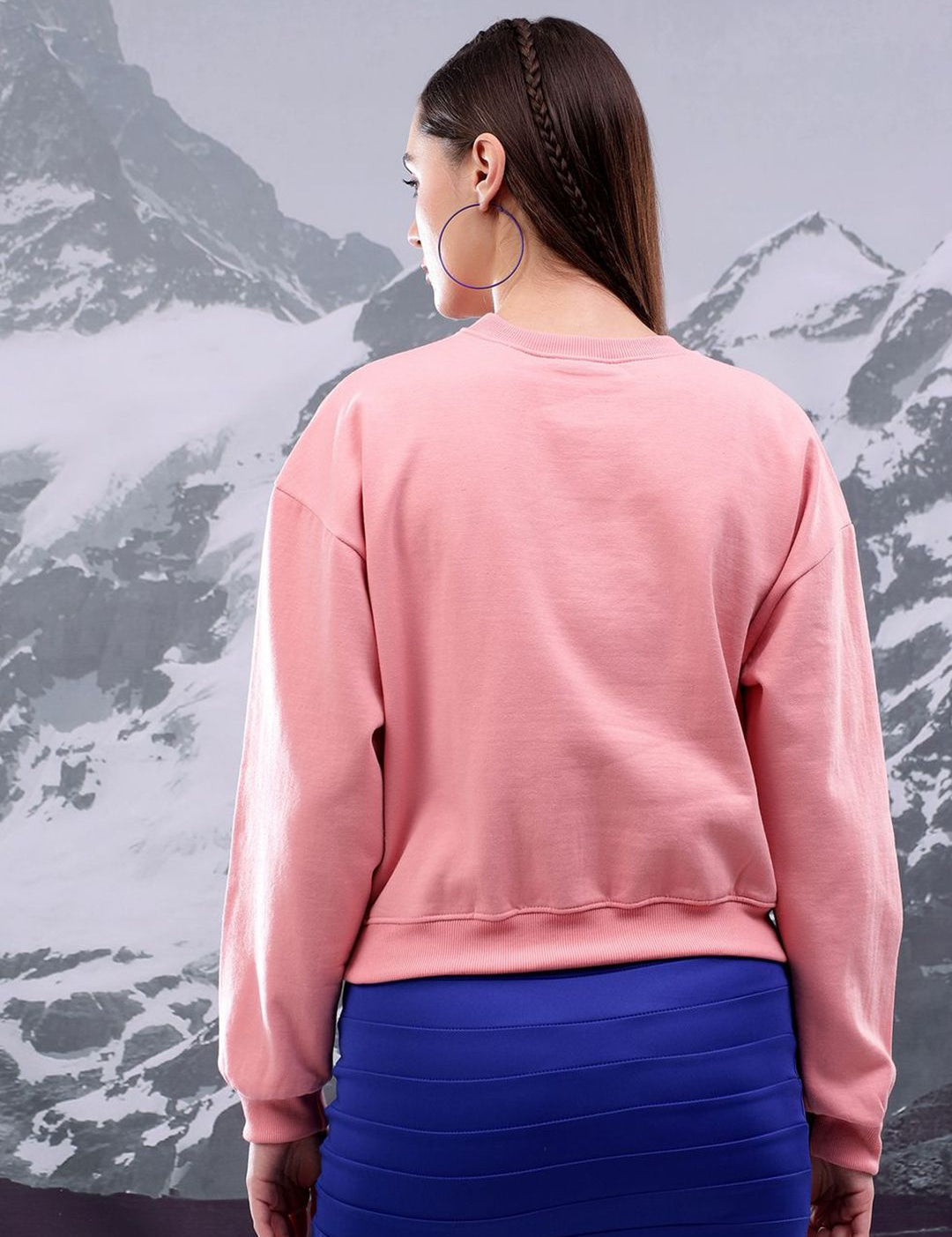 Kotty Women Solid Round Neck Full Sleeve Pullover Sweatshirt