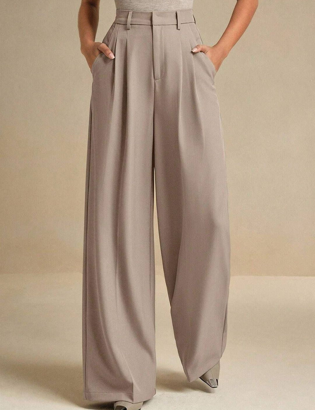 Kotty Women Relaxed Fit High-Rise Trousers