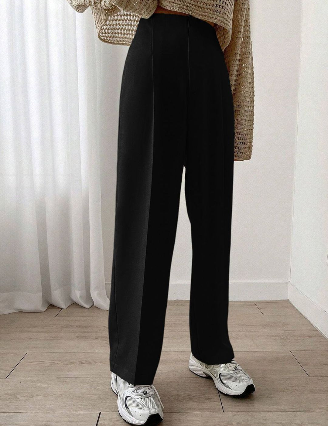 Kotty Women Relaxed Straight Leg Straight Fit High-Rise Pleated Trousers
