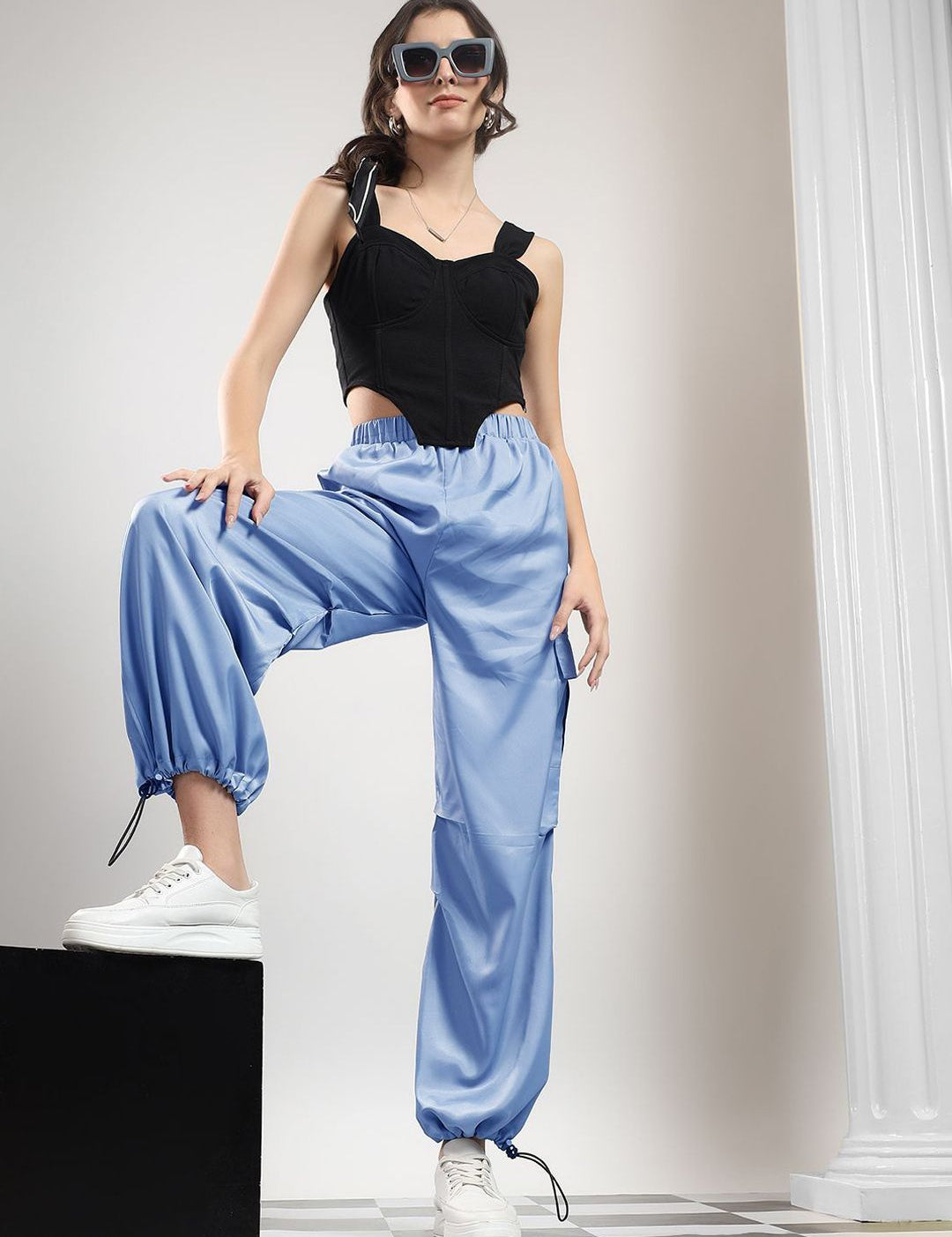 Kotty Women High-Rise Jogger Fit Cargos Trousers