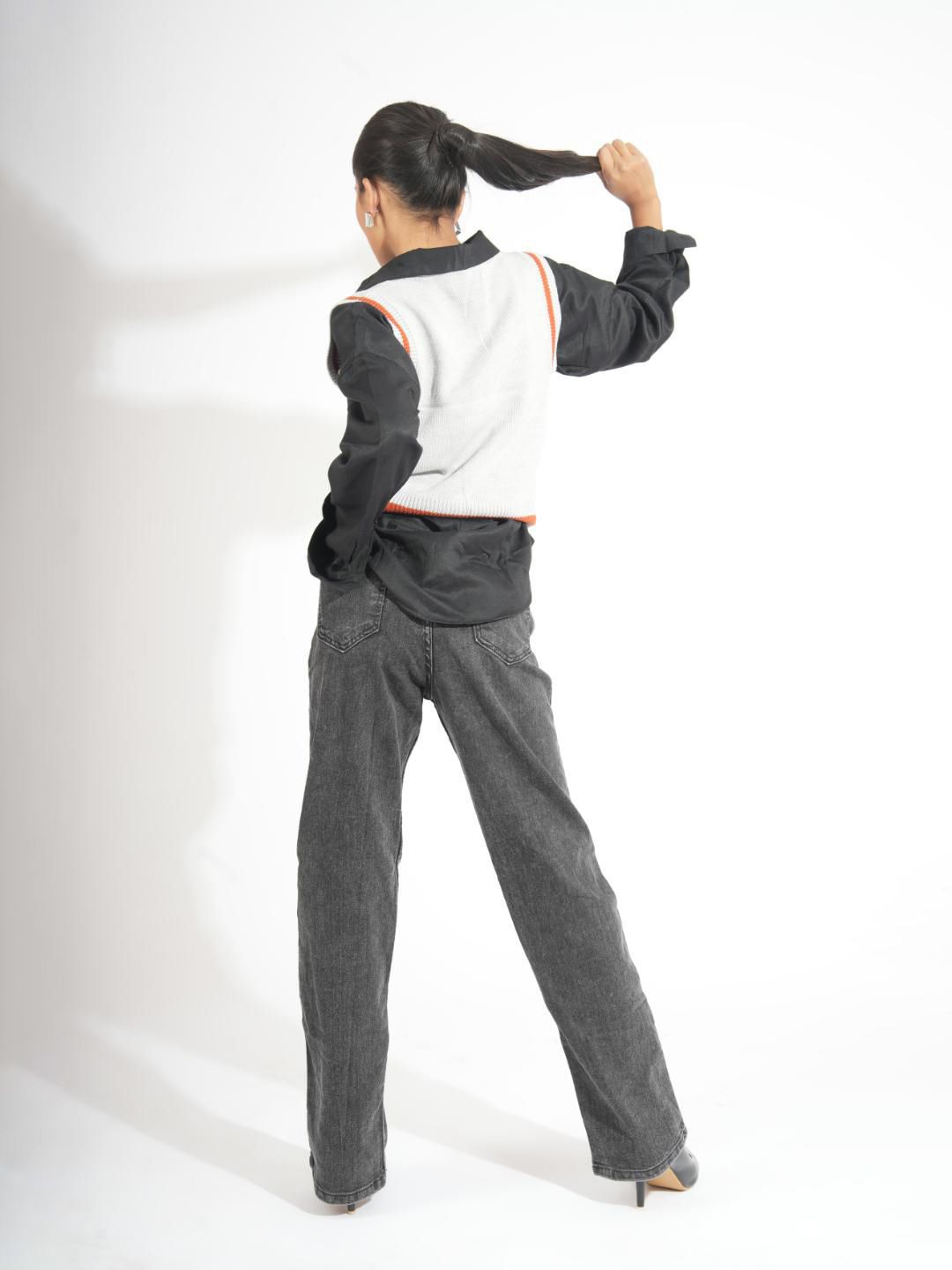 Kotty Women Crop Sweater Vest