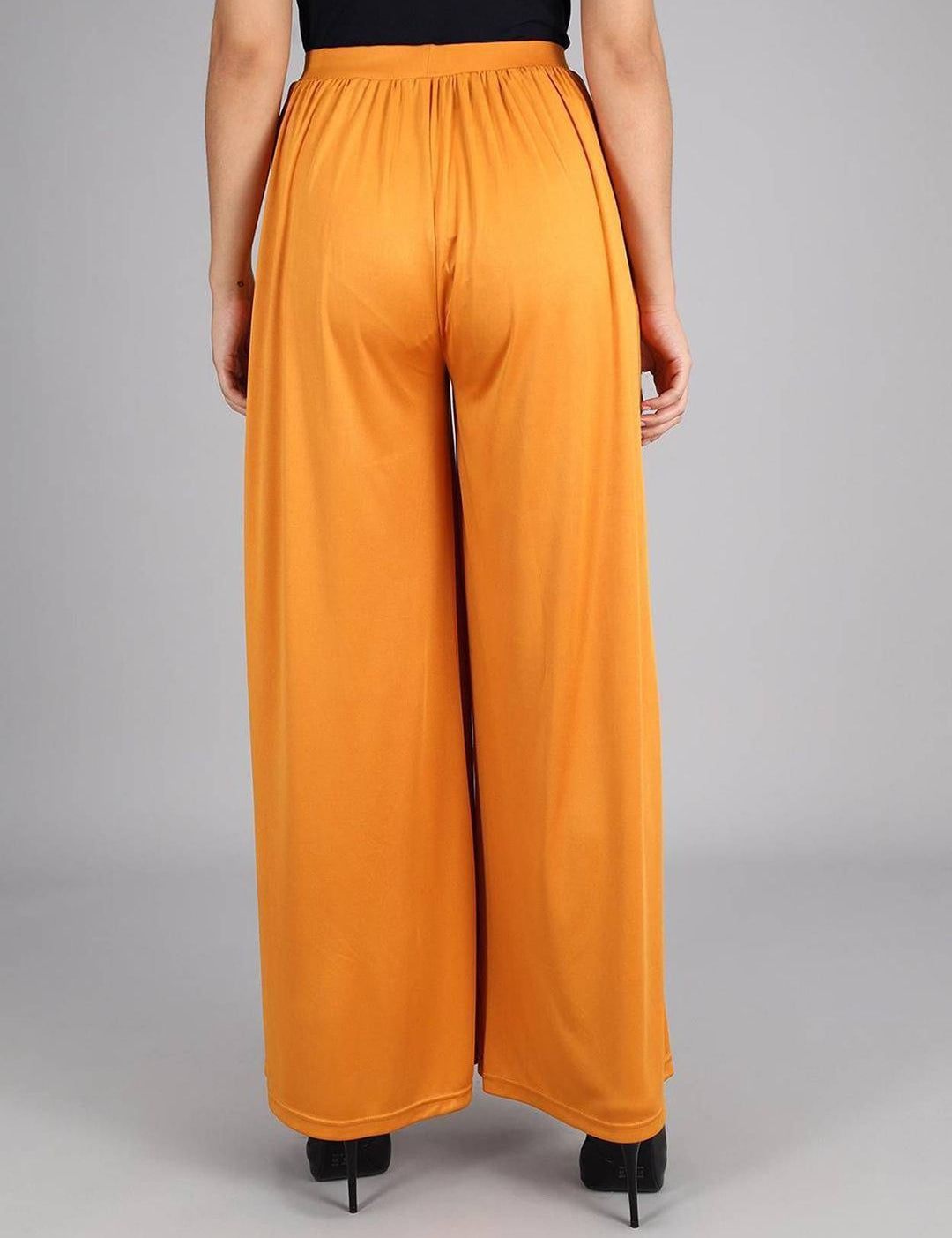 Kotty Women Relaxed High-Rise Trousers