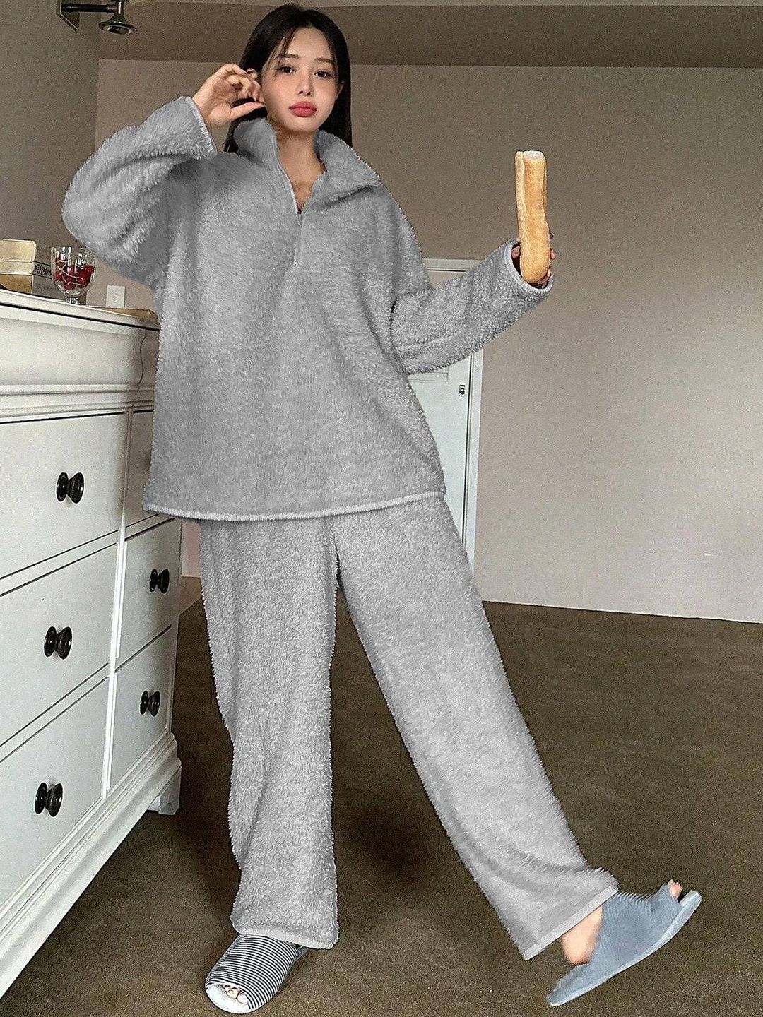 Kotty Women Solid Lapel Collar Night Suit