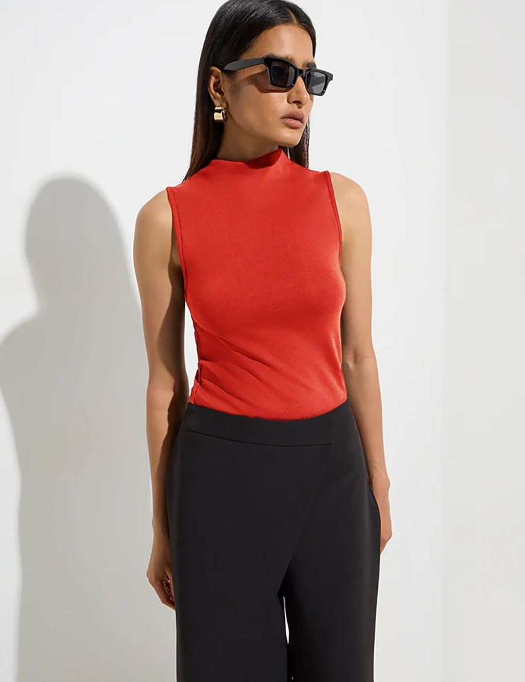 Kotty Women Solid Sleeveless High Neck Top