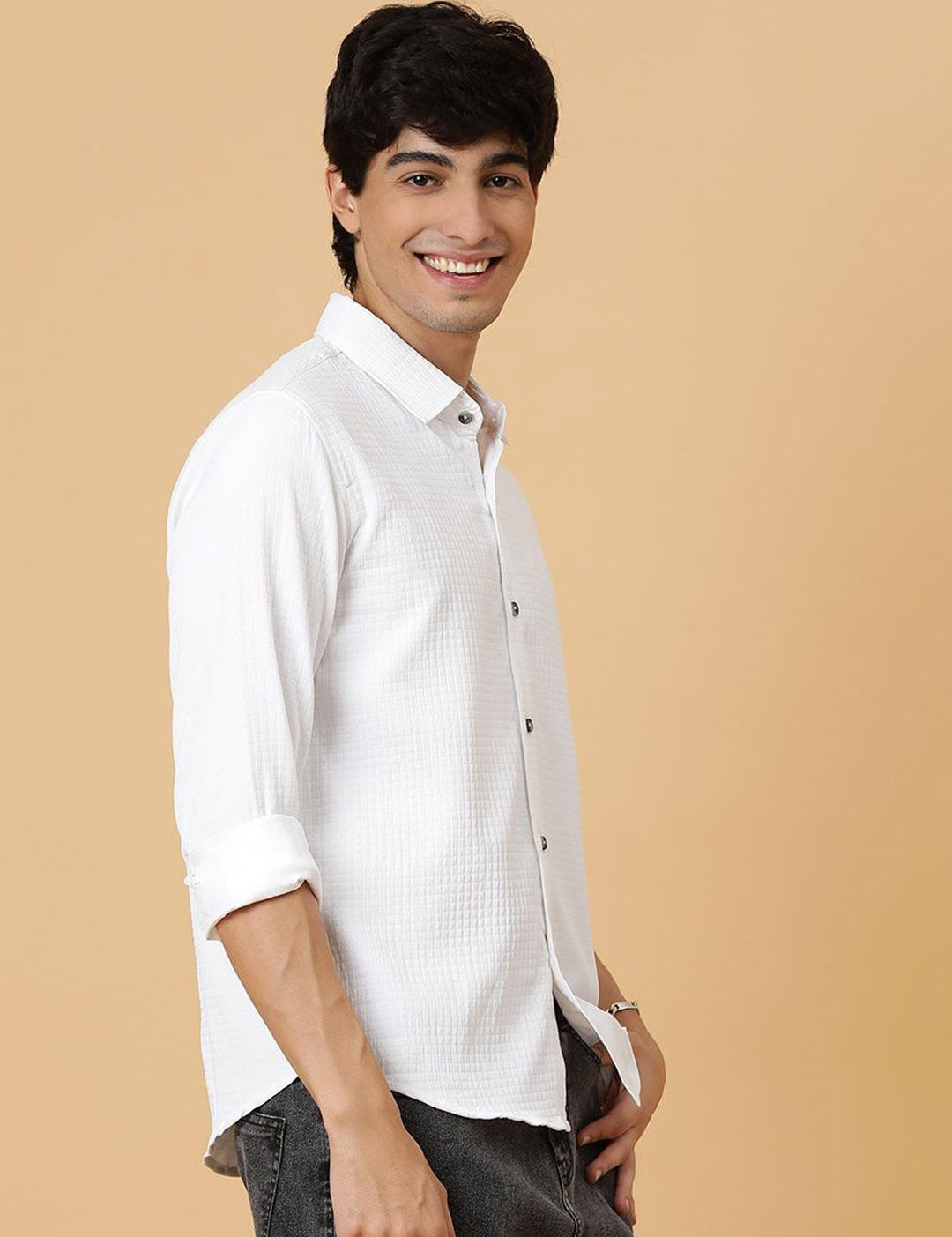 Kotty Men Relaxed Spread Collar Solid Casual Shirt