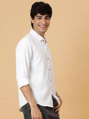 Kotty Men Relaxed Spread Collar Solid Casual Shirt